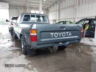 1992 Toyota Pickup DLX with VIN JT4RN93P8N5066778, listed as a IAAI auction lot 42508499 with 199,705 mi miles and . Bid and sale history available at DreamBid. Image 6.
