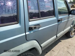 1997 Jeep Cherokee Sport with VIN 1J4FJ68S4VL607745, listed as a Copart auction lot 67521394 with 143,814 mi miles and Clean Title. Bid and sale history available at carsss.com. Image 11.