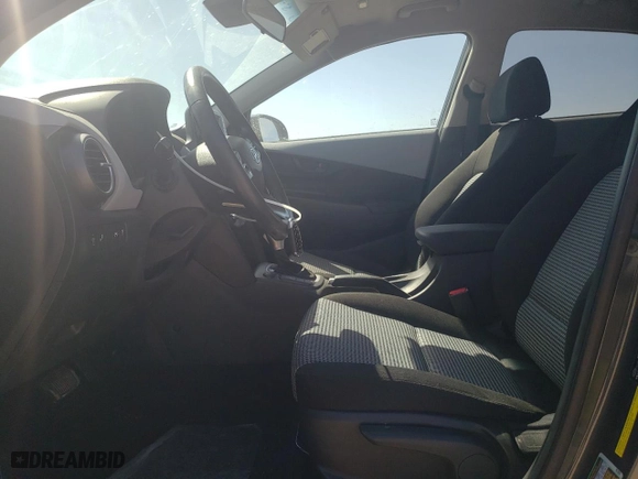 2021 Hyundai Kona SEL with VIN KM8K22AA5MU601565, listed as a Copart auction lot 51003835 with 37,812 mi miles and Salvage Title. Bid and sale history available at carsss.com. Image 7.