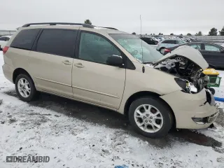 2004 Toyota Sienna LE with VIN 5TDBA23C04S012000, listed as a Copart auction lot 88129635 with 210,945 mi miles and Salvage Title. Bid and sale history available at carsss.com. Image 4.