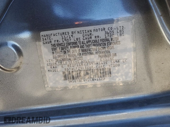 2020 Nissan Versa SV z VIN 3N1CN8EV4LL841122, wystawiony jako Copart lot #47425945 z przebiegiem 104 105 mil mil oraz Szkoda całkowita • Salvage title. Historia ofert i sprzedaży dostępna na DreamBid. Obrazek 14.