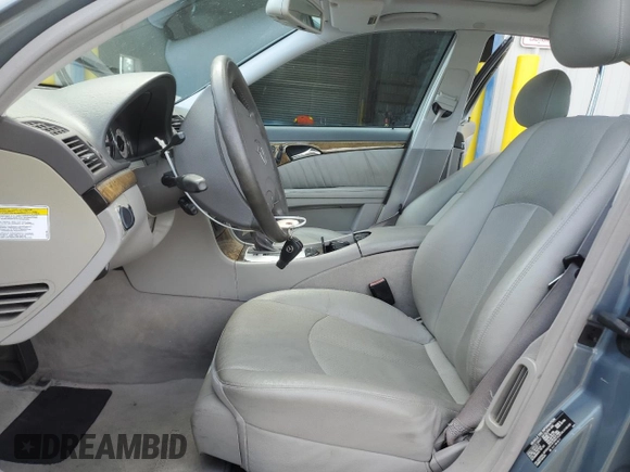 2005 Mercedes-Benz E 500 z VIN WDBUF70J65A615511, wystawiony jako Copart lot #47146855 z przebiegiem 145 221 mil mil oraz Szkoda całkowita • Salvage title. Historia ofert i sprzedaży dostępna na DreamBid. Obrazek 7.