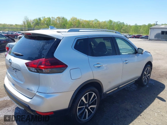 2019 Nissan Rogue SL with VIN 5N1AT2MV3KC781669, listed as a IAAI auction lot 42005947 with 85,461 mi miles. Bid and sale history available at carsss.com. Image 4.
