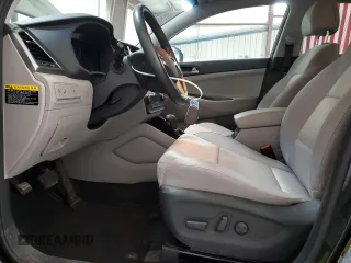 2018 Hyundai Tucson Sport z VIN KM8J3CAL6JU817677, wystawiony jako Copart lot #53757355 z przebiegiem 91 366 mil mil oraz Szkoda całkowita • Salvage title. Historia ofert i sprzedaży dostępna na DreamBid. Obrazek 7.