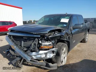 2018 Chevrolet Silverado 1500 LT with VIN 3GCPCREC1JG537552, listed as a IAAI auction lot 41944899 with 92,075 mi miles. Bid and sale history available at carsss.com. Image 17.