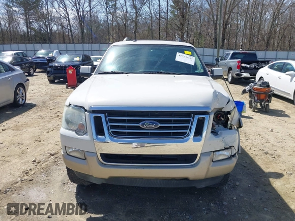 2010 Ford Explorer Eddie Bauer with VIN 1FMEU6EE5AUB13286, listed as a IAAI auction lot 41737633 with 207,341 mi miles. Bid and sale history available at carsss.com. Image 12.