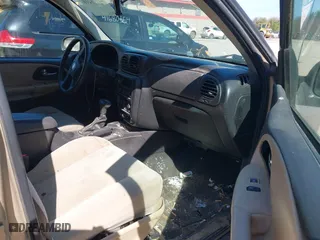 2007 Chevrolet TrailBlazer LS with VIN 1GNDT13S972247860, listed as a IAAI auction lot 42109210 with 259,362 mi miles. Bid and sale history available at carsss.com. Image 5.