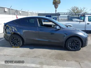 2024 Tesla Model Y с VIN 7SAYGDED9RF091854, выставлен на аукционе IAAI как лот 42382483 с пробегом 14 805 миль миль и . История ставок и продаж доступна на DreamBid. Изображение 13.