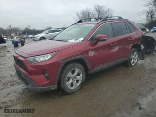 2019 Toyota RAV4 XLE with VIN JTMP1RFV5KD502131, listed as a Copart auction lot 44946185 with 90,674 mi miles and Salvage Title. Bid and sale history available at carsss.com. Image 1.