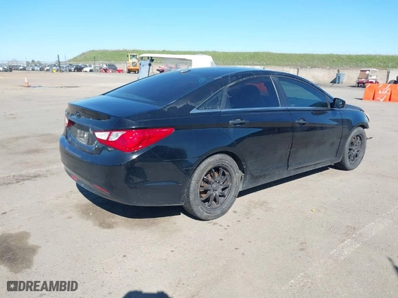 2011 Hyundai Sonata GLS with VIN 5NPEB4AC8BH047654, listed as a IAAI auction lot 41657604 with 260,245 mi miles. Bid and sale history available at carsss.com. Image 4.