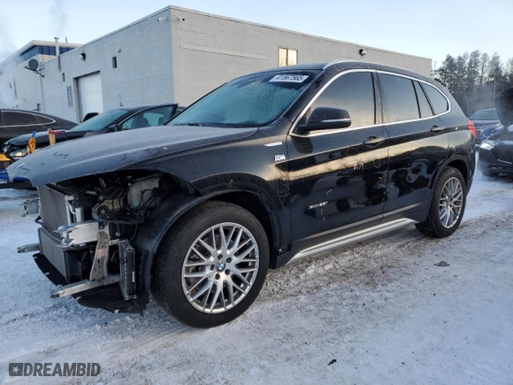 2017 BMW X1 xDrive28i with VIN WBXHT3C33H5F82908, listed as a Copart auction lot 41567565 with 67,526 mi miles and Clean Title. Bid and sale history available at carsss.com. Image 1.