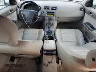 2008 Volvo V50 2.4L with VIN YV1MW382182420660, listed as a Copart auction lot 87250364 with 282,477 mi miles and Clean Title. Bid and sale history available at carsss.com. Image 8.
