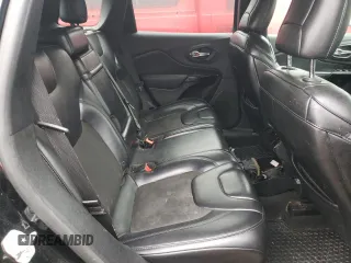 2019 Jeep Cherokee Latitude Plus z VIN 1C4PJLLN1KD382751, wystawiony jako Copart lot #83994964 z przebiegiem 103 215 mil mil oraz Czysty tytuł • Clean title. Historia ofert i sprzedaży dostępna na DreamBid. Obrazek 11.