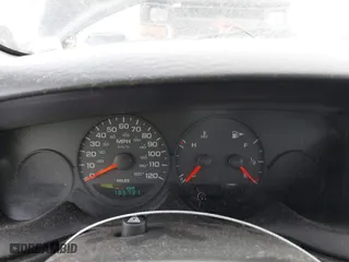 2005 Dodge Neon SE with VIN 1B3ES26C85D188331, listed as a IAAI auction lot 41462163 with 185,731 mi miles. Bid and sale history available at carsss.com. Image 7.