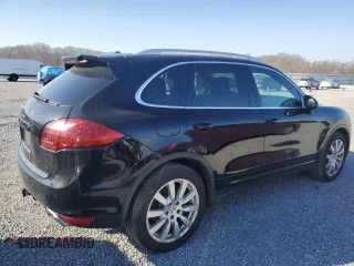 2013 Porsche Cayenne Diesel с VIN WP1AF2A2XDLA21133, выставлен на аукционе Copart как лот 46412045 с пробегом 138 047 миль миль и Списание • Salvage title. История ставок и продаж доступна на DreamBid. Изображение 3.