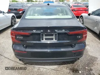 2019 Volvo S60 Momentum with VIN 7JR102FK8KG007329, listed as a Copart auction lot 61924484 with 68,526 mi miles and Non Repairable. Bid and sale history available at carsss.com. Image 6.