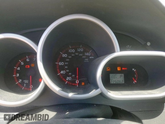 2010 Toyota Matrix S с VIN 2T1LE4EE6AC014910, выставлен на аукционе Copart как лот 63976195 с пробегом 225 062 миль миль и Чистый • Clean title. История ставок и продаж доступна на DreamBid. Изображение 9.