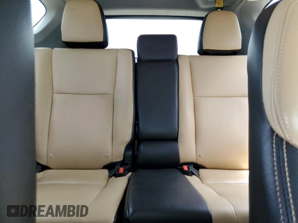 2018 Toyota RAV4 XLE с VIN JTMWFREV3JJ166638, выставлен на аукционе Copart как лот 62706485 с пробегом 91 214 миль миль и Списание • Salvage title. История ставок и продаж доступна на DreamBid. Изображение 10.