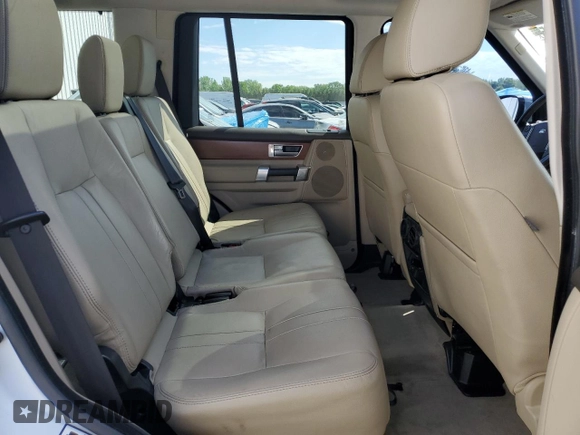 2016 Land Rover LR4 HSE with VIN SALAG2V68GA801524, listed as a Copart auction lot 56188395 with 110,778 mi miles and Salvage title. Bid and sale history available at DreamBid. Image 11.