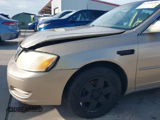 2001 Toyota Avalon XL z VIN 4T1BF28B31U185174, wystawiony jako IAAI lot #42338204 z przebiegiem 298 540 mil mil oraz . Historia ofert i sprzedaży dostępna na DreamBid. Obrazek 18.