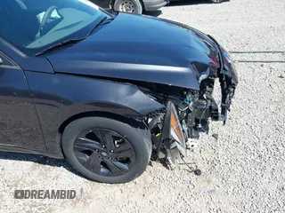 2023 Hyundai Elantra SEL with VIN 5NPLM4AG0PH104487, listed as a IAAI auction lot 42045952 with 39,575 mi miles and . Bid and sale history available at DreamBid. Image 17.