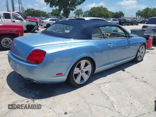 2007 Bentley Continental GT z VIN SCBDR33W17C044528, wystawiony jako IAAI lot #42308345 z przebiegiem Nie podano mil oraz . Historia ofert i sprzedaży dostępna na DreamBid. Obrazek 4.