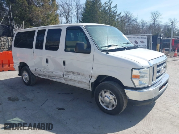 2014 Ford Econoline Passenger XL with VIN 1FBNE3BL2EDA77876, listed as a IAAI auction lot 41814216 with 127,691 mi miles. Bid and sale history available at carsss.com. Image 1.