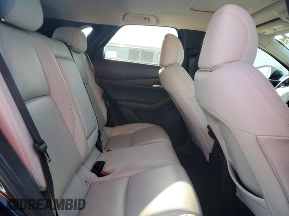 2020 Mazda CX-30 Premium z VIN 3MVDMBEM3LM126527, wystawiony jako Copart lot #53249135 z przebiegiem 42 320 mil mil oraz Szkoda całkowita • Salvage title. Historia ofert i sprzedaży dostępna na DreamBid. Obrazek 11.