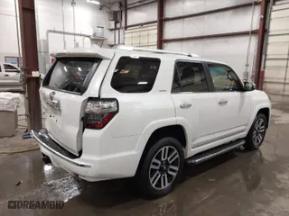 2022 Toyota 4Runner Limited with VIN JTEKU5JR0N6020692, listed as a IAAI auction lot 41436210 with 27,695 mi miles. Bid and sale history available at carsss.com. Image 4.