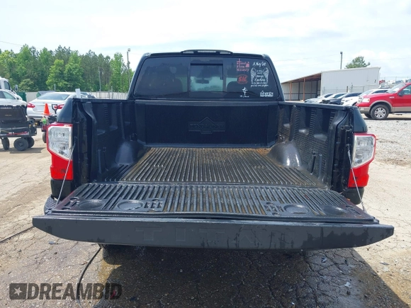 2017 Nissan Titan SV z VIN 1N6AA1EJ6HN544166, wystawiony jako IAAI lot #42160470 z przebiegiem 147 623 mil mil oraz . Historia ofert i sprzedaży dostępna na DreamBid. Obrazek 16.
