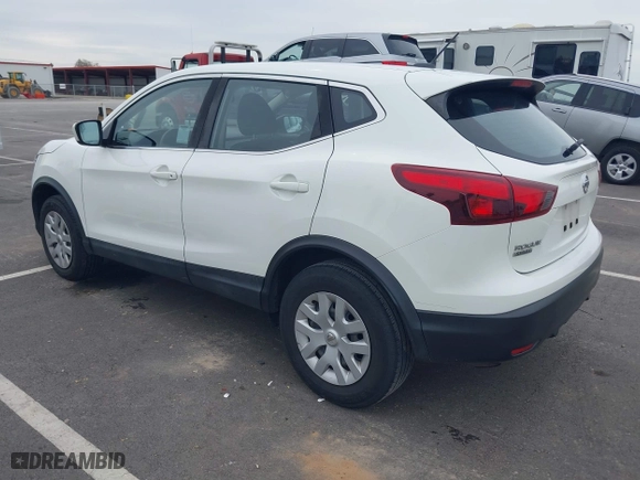 2019 Nissan Rogue Sport SV with VIN JN1BJ1CP7KW239410, listed as a IAAI auction lot 41840678 with 68,307 mi miles. Bid and sale history available at carsss.com. Image 3.