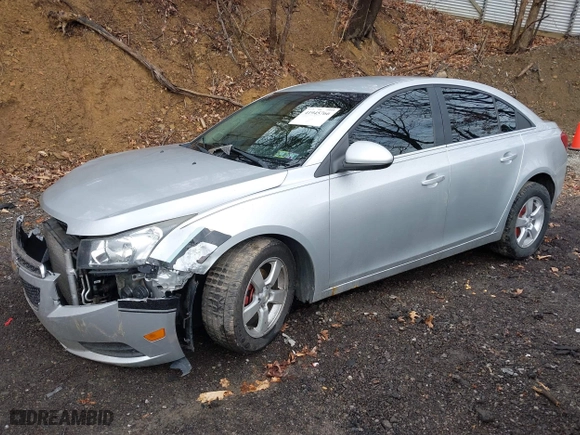 2011 Chevrolet Cruze LT w/1FL with VIN 1G1PE5S90B7261012, listed as a IAAI auction lot 41945766 with 141,909 mi miles. Bid and sale history available at carsss.com. Image 17.