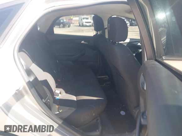 2015 Ford Focus SE with VIN 1FADP3F24FL260387, listed as a IAAI auction lot 41990194 with 80,673 mi miles. Bid and sale history available at carsss.com. Image 8.