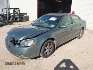 2005 Nissan Altima 2.5 S with VIN 1N4AL11D05N404581, listed as a IAAI auction lot 41721045 with 92,914 mi miles. Bid and sale history available at carsss.com. Image 2.