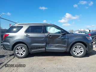 2018 Ford Explorer XLT with VIN 1FM5K8D8XJGC91593, listed as a IAAI auction lot 41838572 with 77,280 mi miles and . Bid and sale history available at carsss.com. Image 13.
