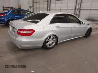 2011 Mercedes-Benz E 550 Luxury с VIN WDDHF7CBXBA346597, выставлен на аукционе IAAI как лот 42060007 с пробегом 120 123 миль миль и . История ставок и продаж доступна на DreamBid. Изображение 4.