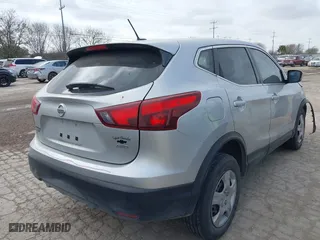 2018 Nissan Rogue Sport SV with VIN JN1BJ1CR6JW263293, listed as a IAAI auction lot 41740293 with 233,641 mi miles. Bid and sale history available at carsss.com. Image 4.
