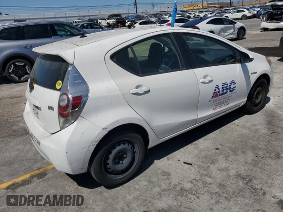 2013 Toyota Prius One with VIN JTDKDTB32D1547938, listed as a Copart auction lot 56397535 with 273,266 mi miles and Clean Title. Bid and sale history available at DreamBid. Image 3.
