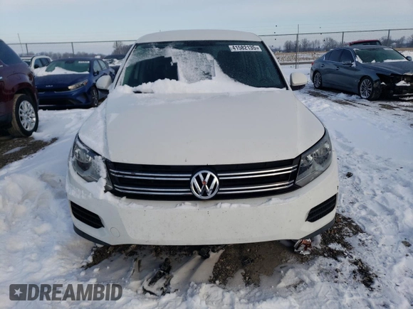2012 Volkswagen Tiguan with VIN WVGCV7AX1CW598552, listed as a Copart auction lot 41582135 with 149,666 mi miles and Clean Title. Bid and sale history available at DreamBid. Image 5.