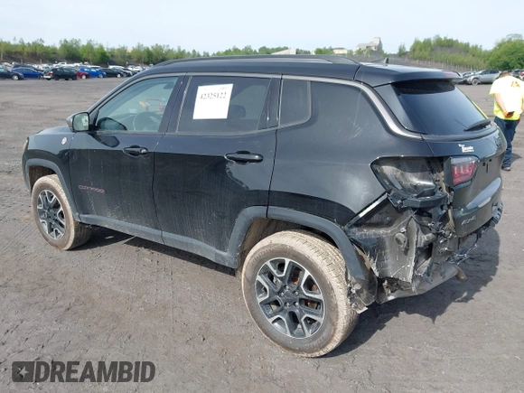 2020 Jeep Compass Trailhawk z VIN 3C4NJDDB7LT195317, wystawiony jako IAAI lot #42325122 z przebiegiem 97 858 mil mil oraz . Historia ofert i sprzedaży dostępna na DreamBid. Obrazek 3.