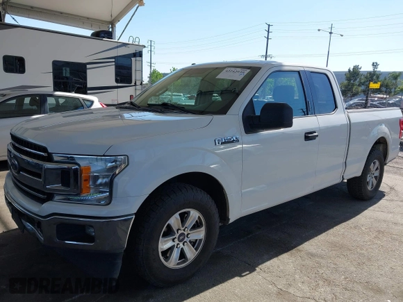 2018 Ford F-150 XL z VIN 1FTEX1CP3JFB32667, wystawiony jako IAAI lot #42242939 z przebiegiem 149 549 mil mil oraz . Historia ofert i sprzedaży dostępna na DreamBid. Obrazek 2.