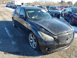 2012 Infiniti M37 with VIN JN1BY1AP7CM330060, listed as a IAAI auction lot 41413311 with 213,104 mi miles. Bid and sale history available at carsss.com. Image 1.