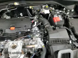 2026 Honda HR-V LX with VIN 3CZRZ1H37TM700580, listed as a Copart auction lot 67726735 with 6,173 mi miles and Salvage title. Bid and sale history available at DreamBid. Image 16.