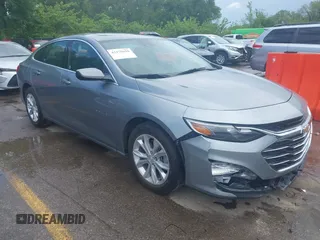 2024 Chevrolet Malibu LT with VIN 1G1ZD5ST5RF185519, listed as a IAAI auction lot 42170690 with 31,194 mi miles and . Bid and sale history available at carsss.com. Image 1.