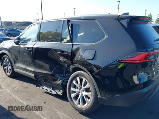 2024 Toyota Highlander XLE z VIN 5TDAAAB52RS003735, wystawiony jako IAAI lot #42373845 z przebiegiem 12 569 mil mil oraz . Historia ofert i sprzedaży dostępna na DreamBid. Obrazek 12.