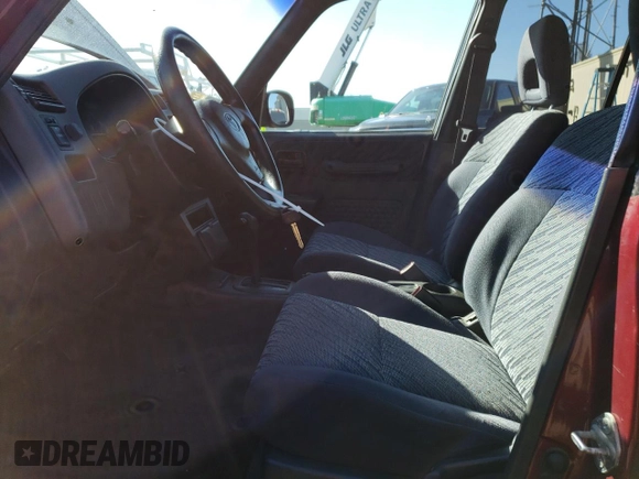 1998 Toyota RAV4 with VIN JT3GP10V7W0025437, listed as a Copart auction lot 37272833 with 120,080 mi miles and Salvage title. Bid and sale history available at DreamBid. Image 7.