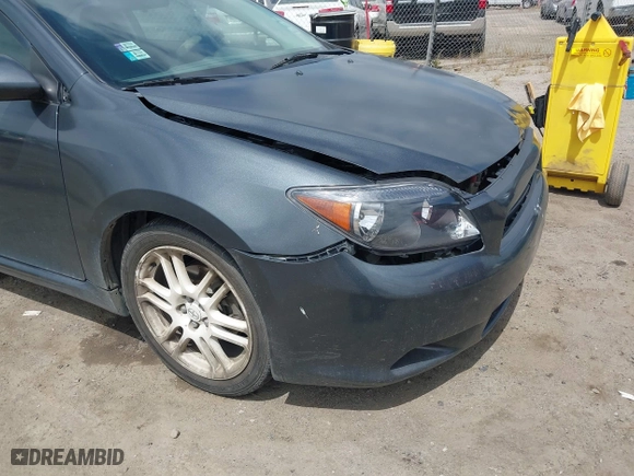 2006 Scion tC with VIN JTKDE177260081483, listed as a IAAI auction lot 42076072 with 156,556 mi miles. Bid and sale history available at carsss.com. Image 20.
