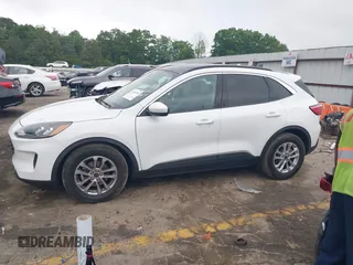 2021 Ford Escape SE with VIN 1FMCU0G60MUB10259, listed as a IAAI auction lot 42146194 with 54,753 mi miles and . Bid and sale history available at DreamBid. Image 14.