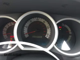 2015 Toyota Tacoma z VIN 5TFTX4CN6FX047623, wystawiony jako IAAI lot #42458260 z przebiegiem 224 496 mil mil oraz . Historia ofert i sprzedaży dostępna na DreamBid. Obrazek 7.