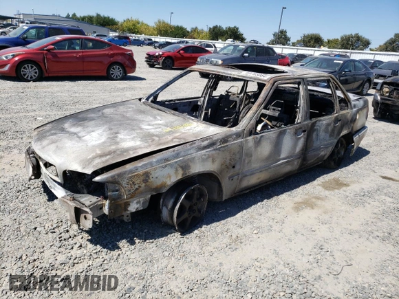 2000 Volvo S70 с VIN YV1LS61J0Y2651057, выставлен на аукционе Copart как лот 69785084 с пробегом Не указан миль и На запчасти • Non repairable. История ставок и продаж доступна на DreamBid. Изображение 1.
